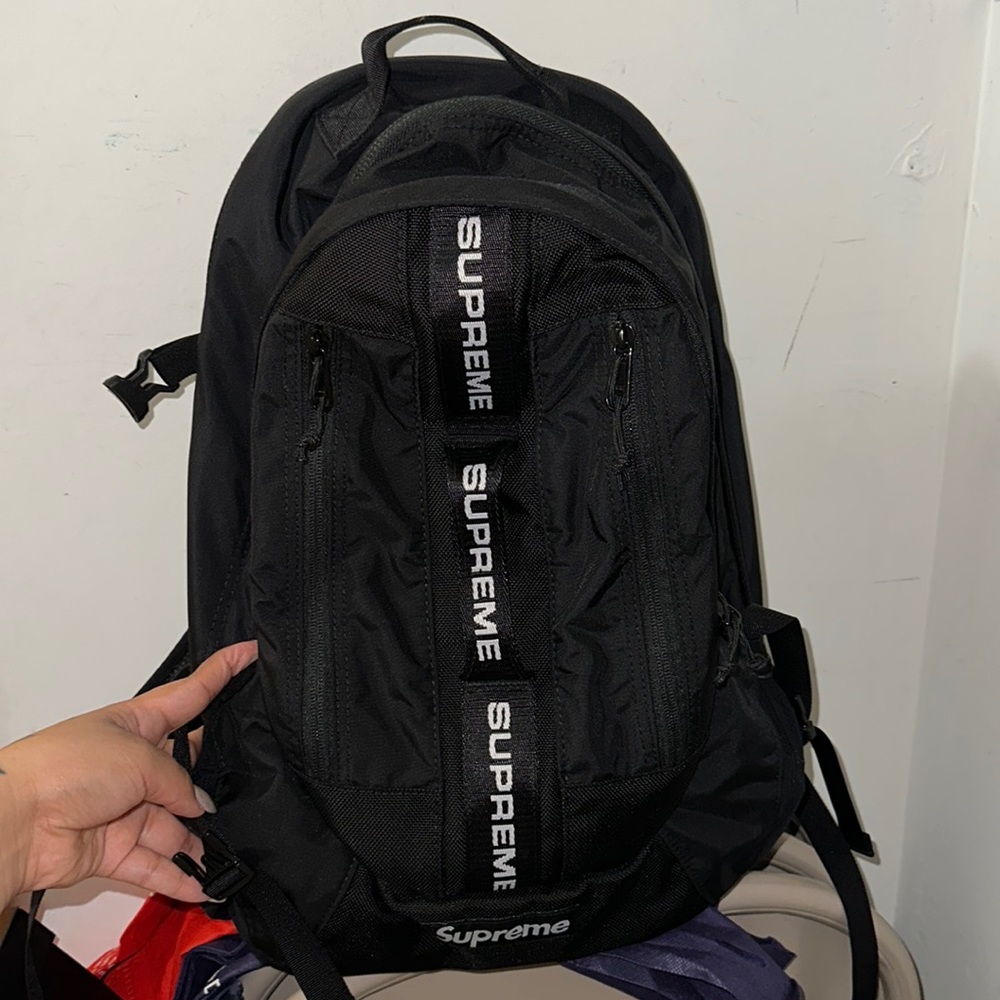 SUPREME BACKPACK FW 22